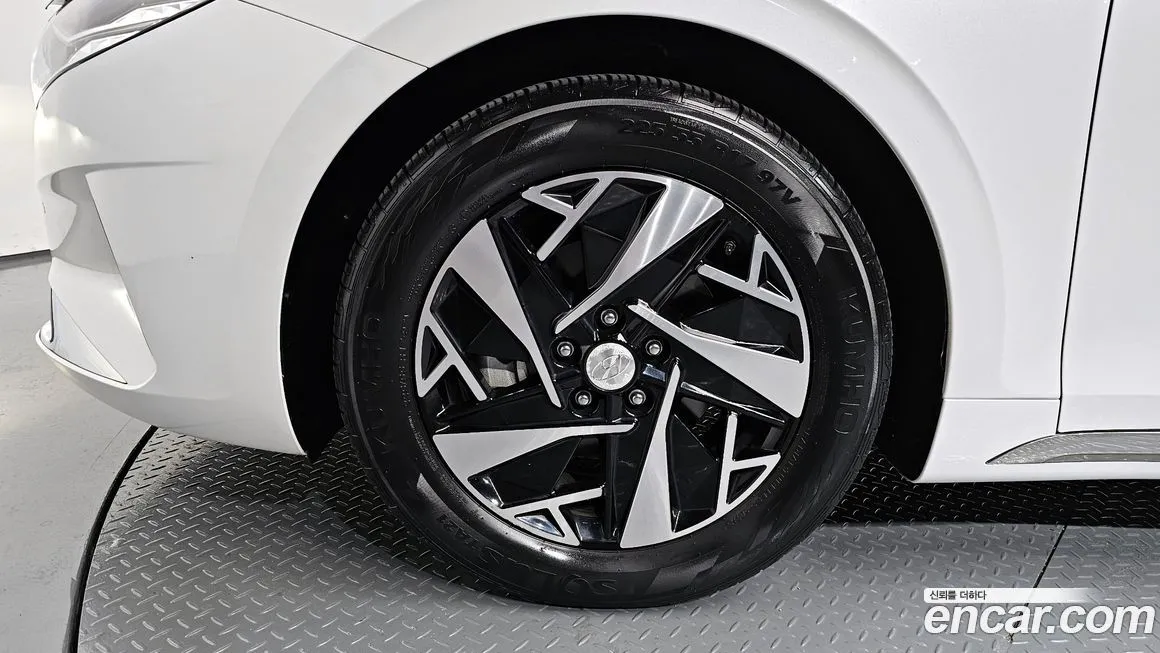 Hyundai Grandeur 2022 из KR, фото 5