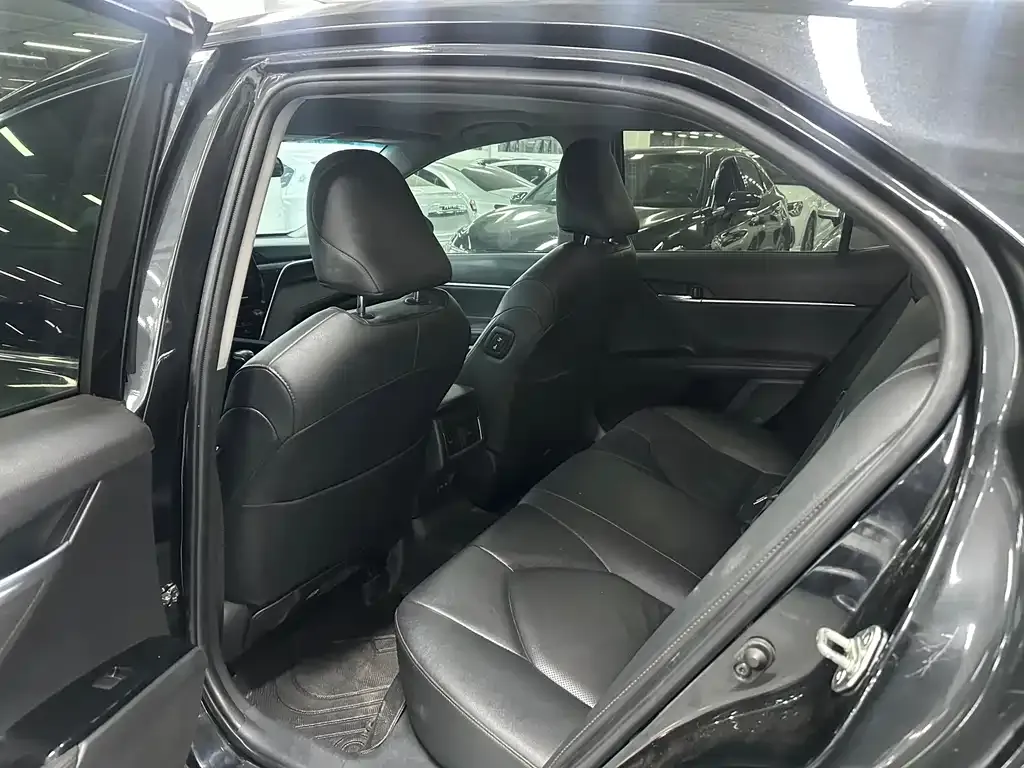 Toyota Camry 2024 из CN, фото 5