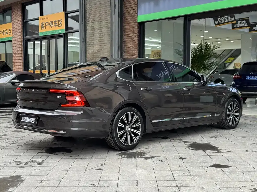 Volvo S90 — фото 4