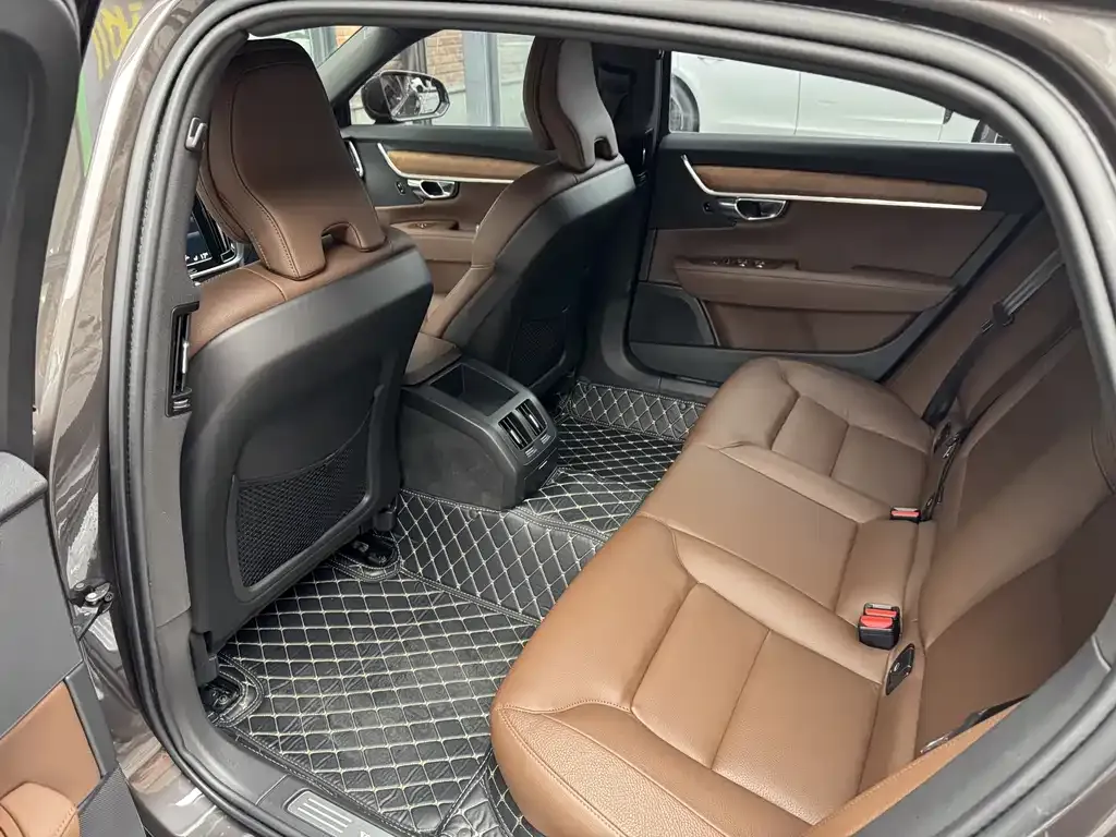 Volvo S90 — фото 2