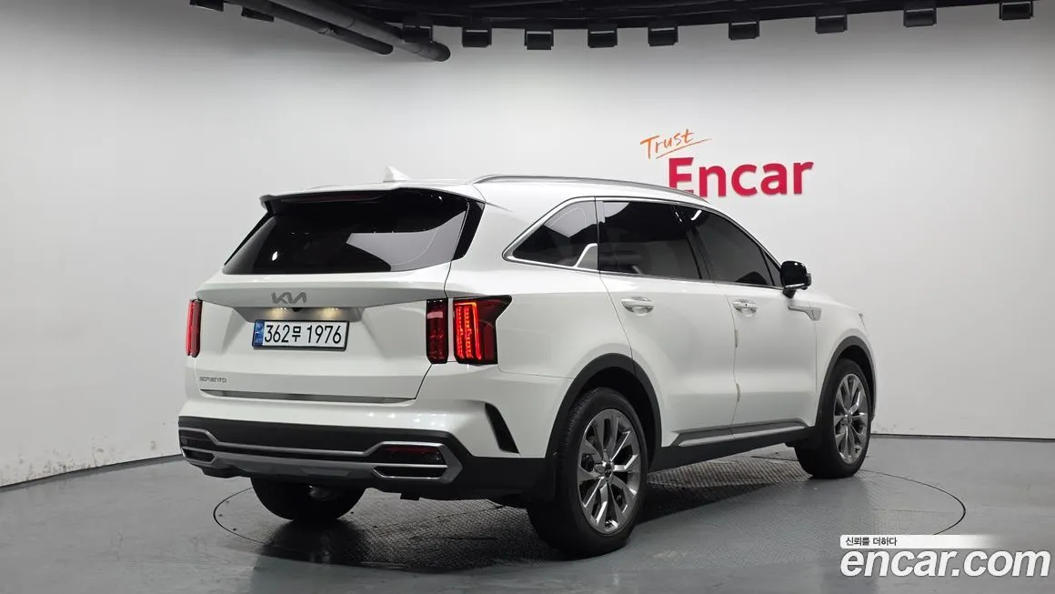 Kia Sorento 2023 из KR, фото 2
