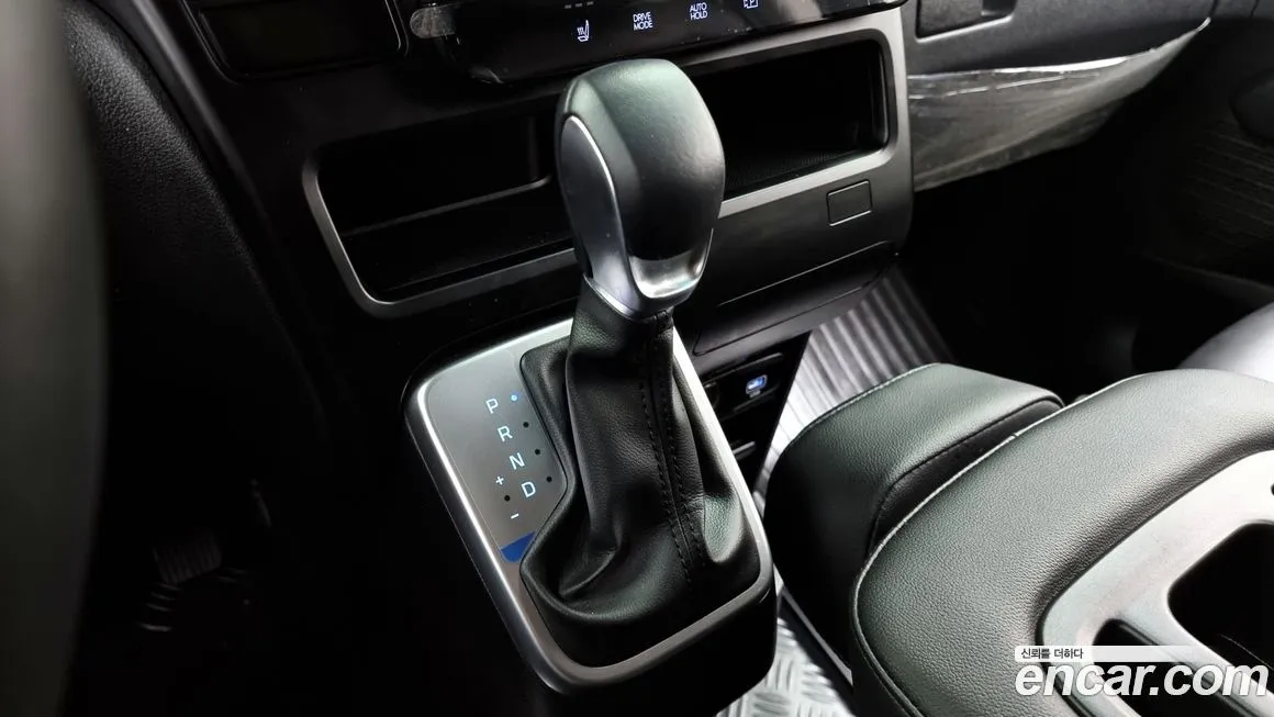 Hyundai Staria 2025 из KR, фото 7