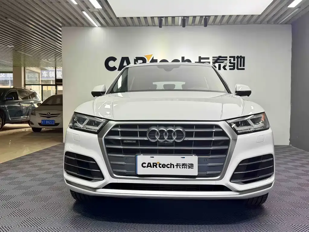 Audi Q5L 2021 из CN, фото 1