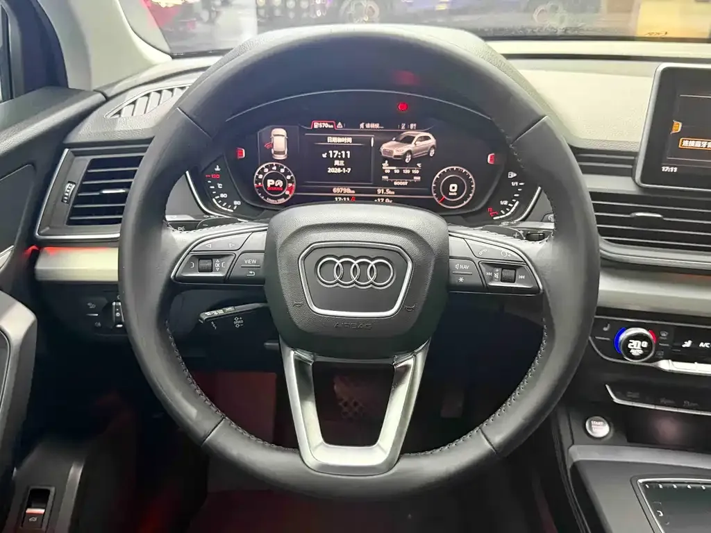 Audi Q5L 2021 из CN, фото 4
