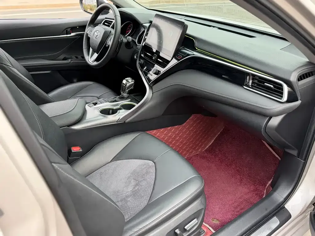 Toyota Camry 2023 из CN, фото 7
