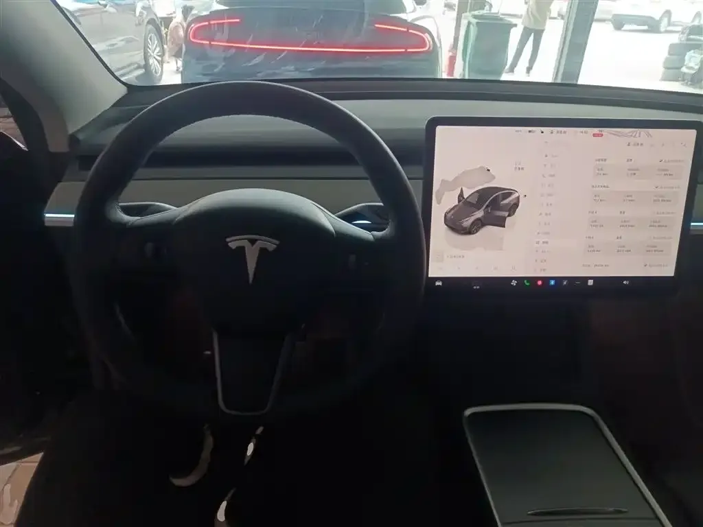 Tesla Model Y 2024 из CN, фото 6