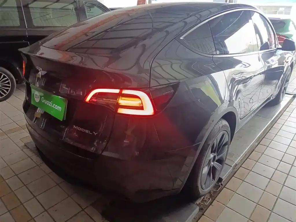 Tesla Model Y 2024 из CN, фото 10