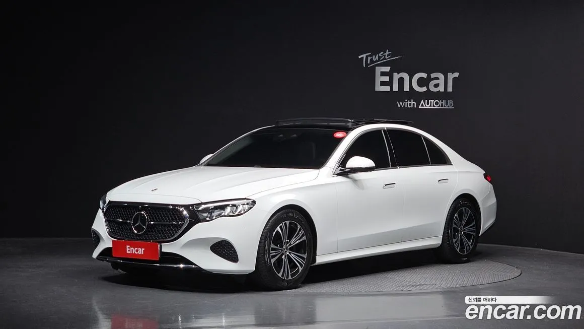Mercedes-Benz E-Class — фото 1