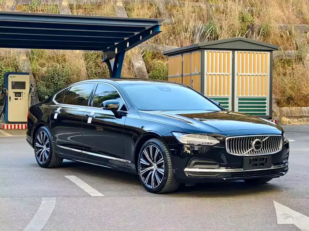 Volvo S90 — фото 10