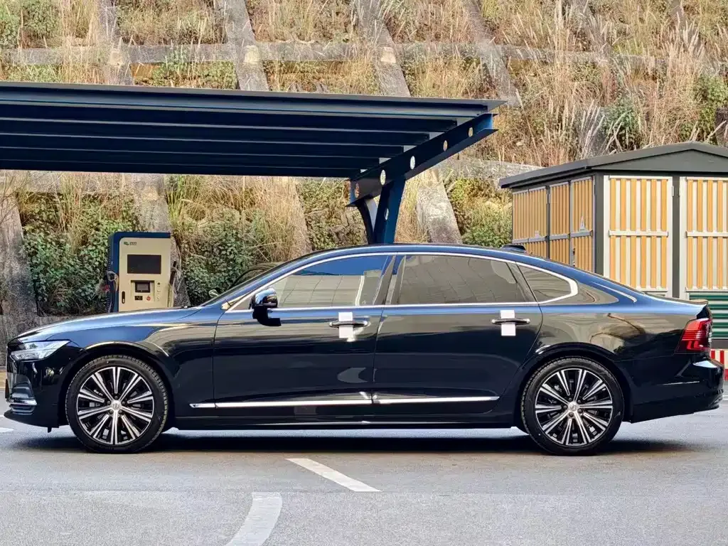 Volvo S90 — фото 4