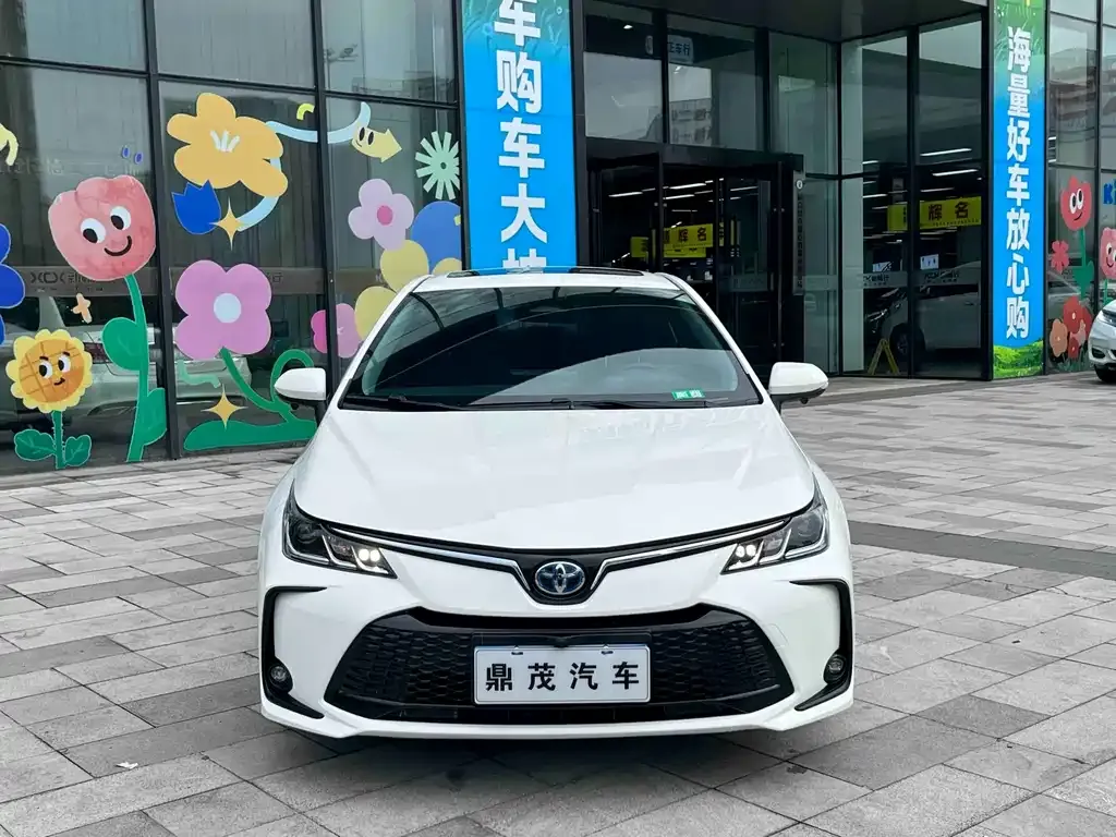 Toyota Corolla — фото 2
