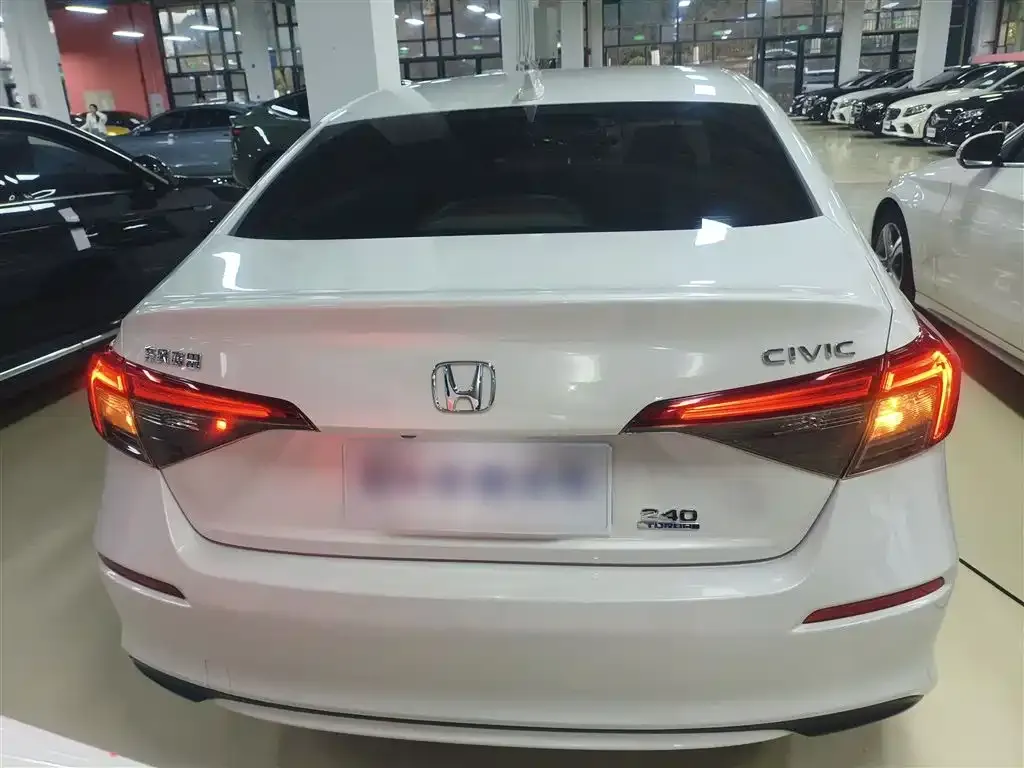 Honda Civic — фото 9