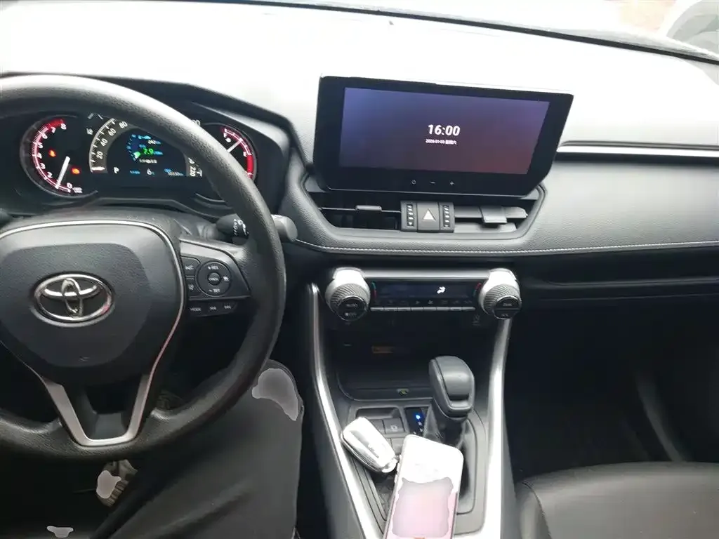 Toyota RAV4 2024 из CN, фото 4