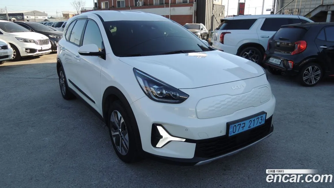 Kia Niro — фото 5