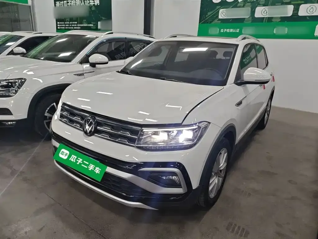 Volkswagen T-Cross — фото 1