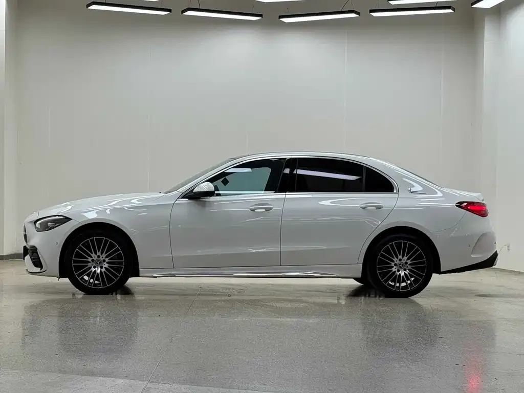 Mercedes-Benz C-Class 2023 из CN, фото 2