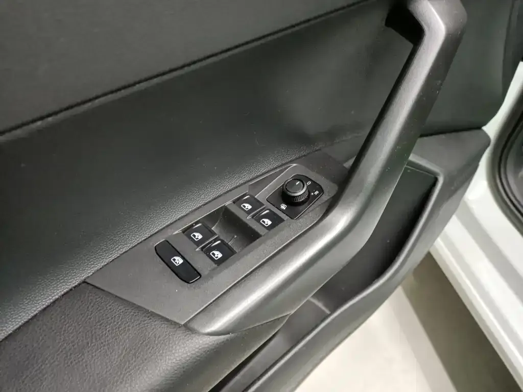 Volkswagen Polo 2022 из CN, фото 2