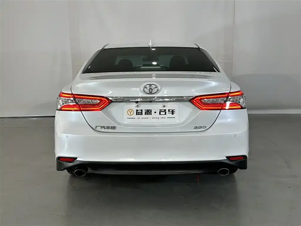 Toyota Camry 2021 из CN, фото 2