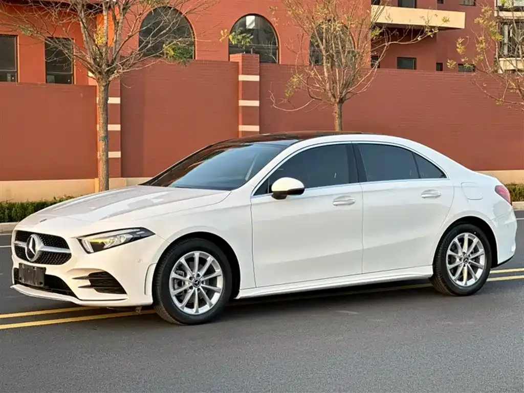 Mercedes-Benz A-Class 2022 из CN, фото 1