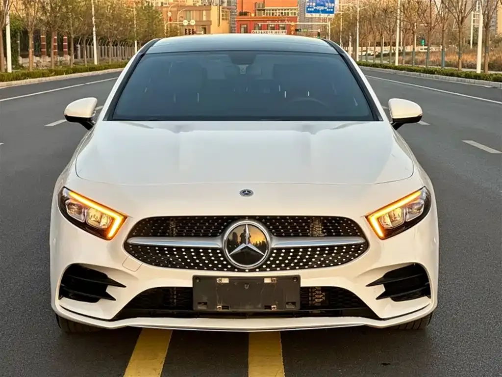 Mercedes-Benz A-Class 2022 из CN, фото 3