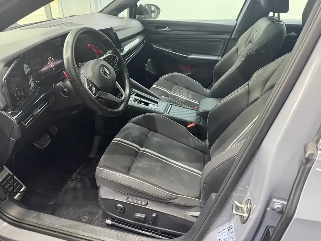 Volkswagen Golf 2022 из CN, фото 8