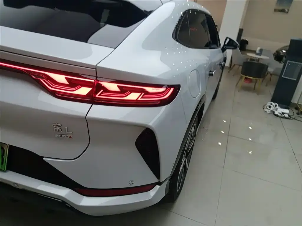 BYD L EV 2025 из CN, фото 3