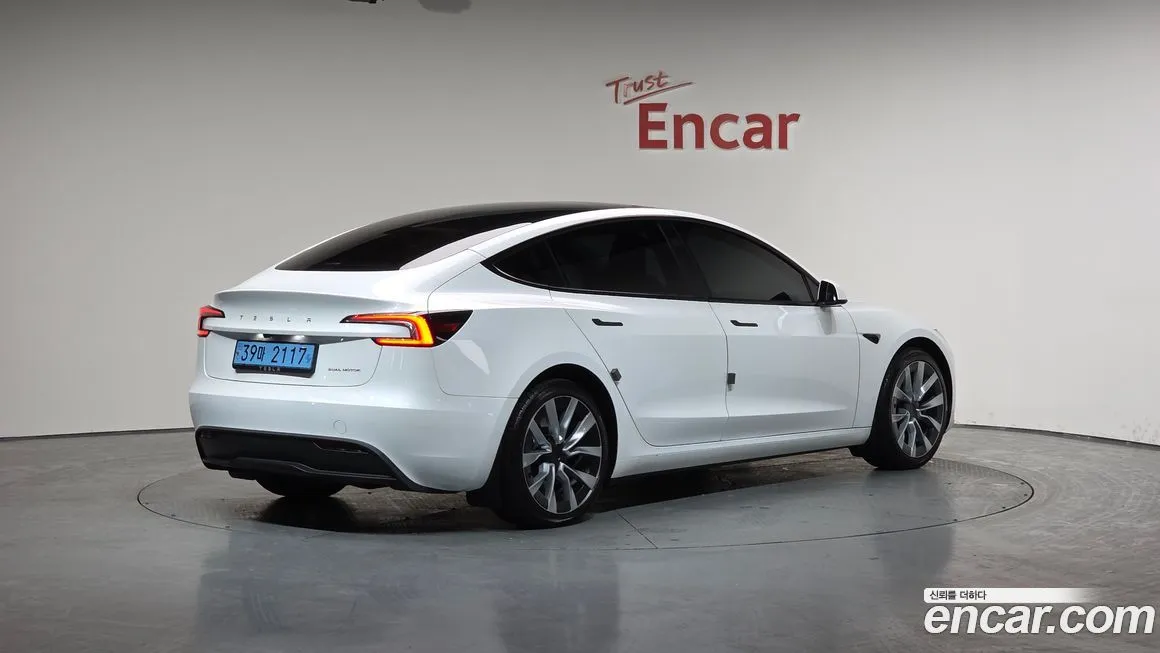 [object Object] Model 3 2024 из KR, фото 2