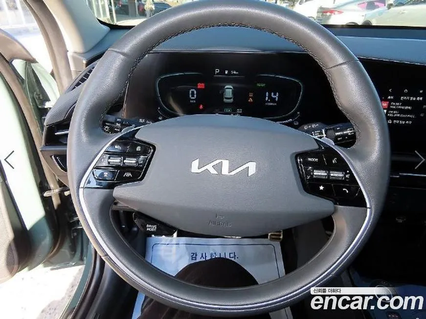 Kia Niro — фото 10