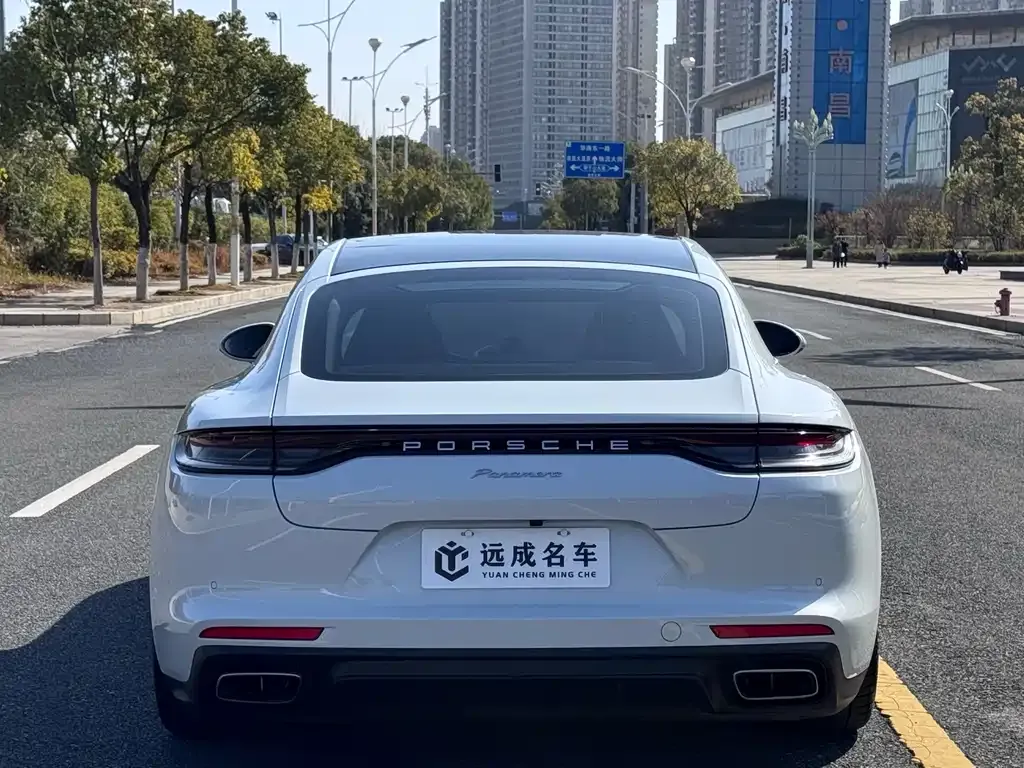Porsche Panamera 2022 из CN, фото 3