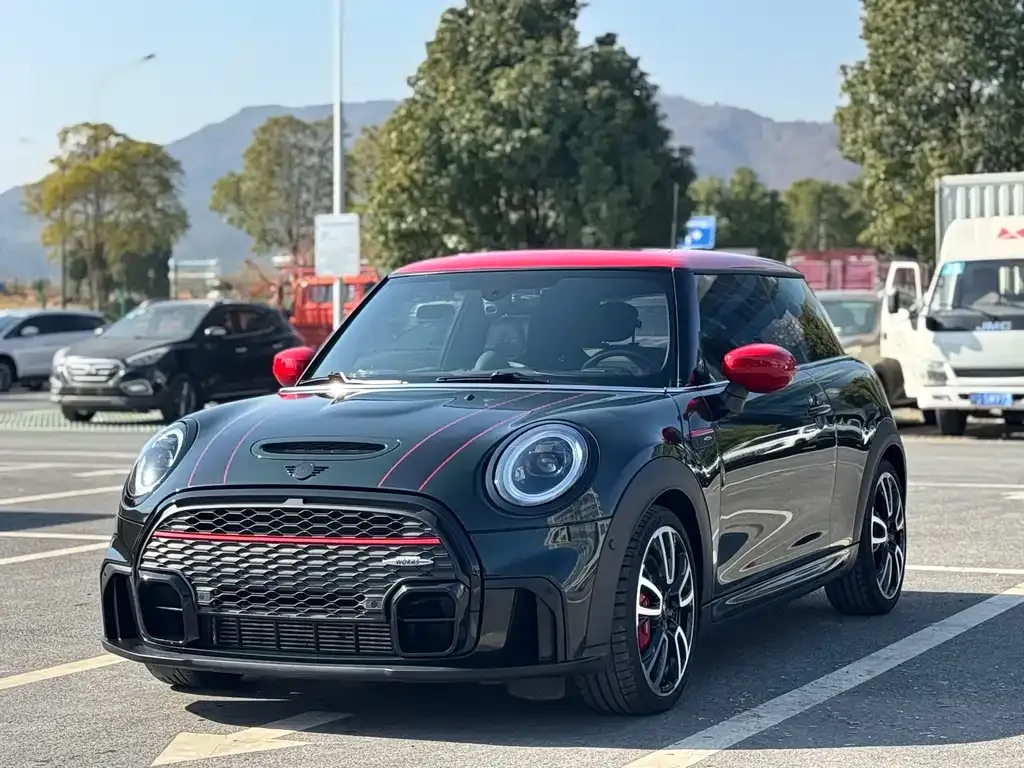 MINI JCW (John Cooper Works)