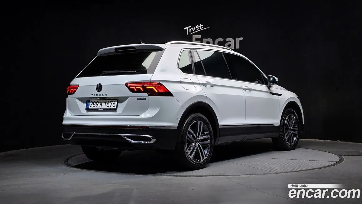 Volkswagen Tiguan — фото 5