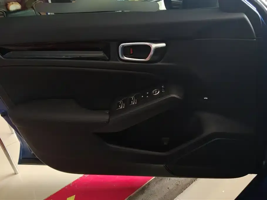 Honda Civic — фото 7