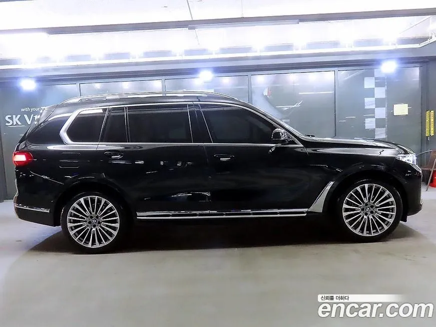 BMW X7 — фото 2