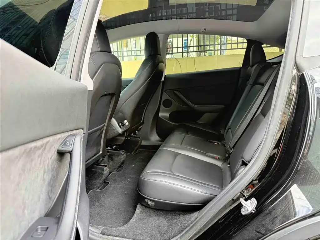 Tesla Model Y 2022 из CN, фото 5