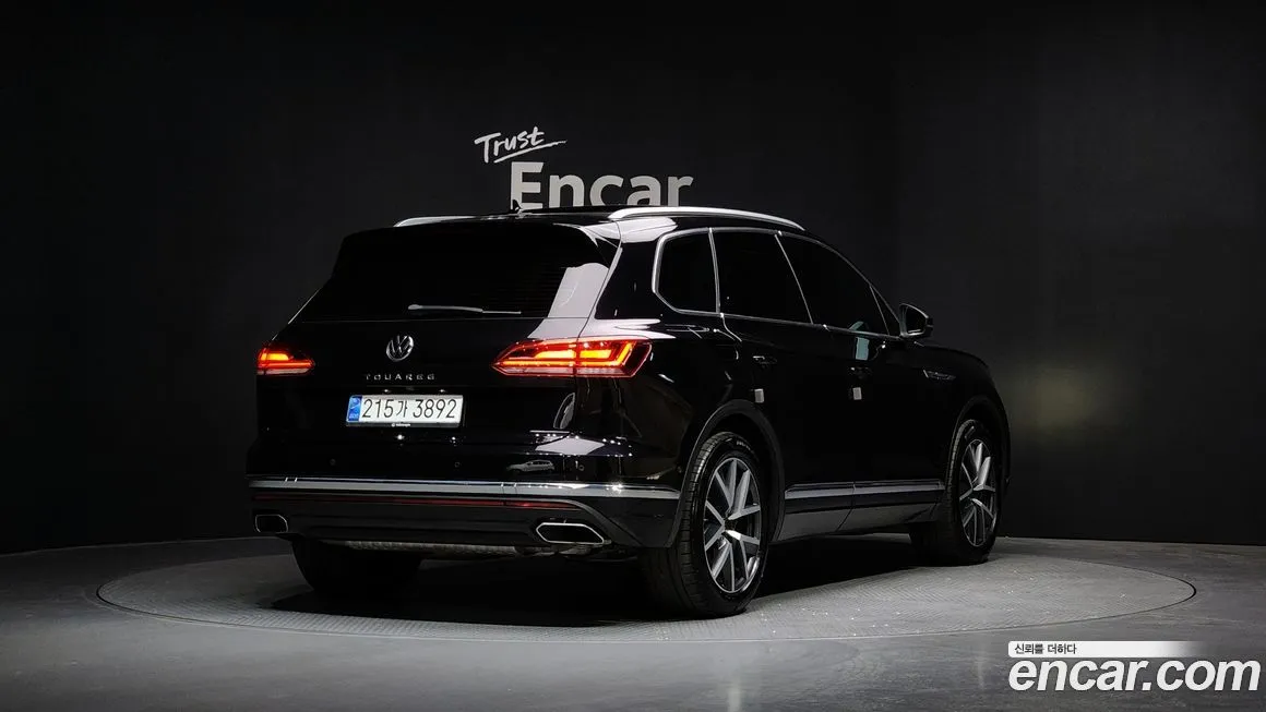 Volkswagen Touareg 2021 из KR, фото 2