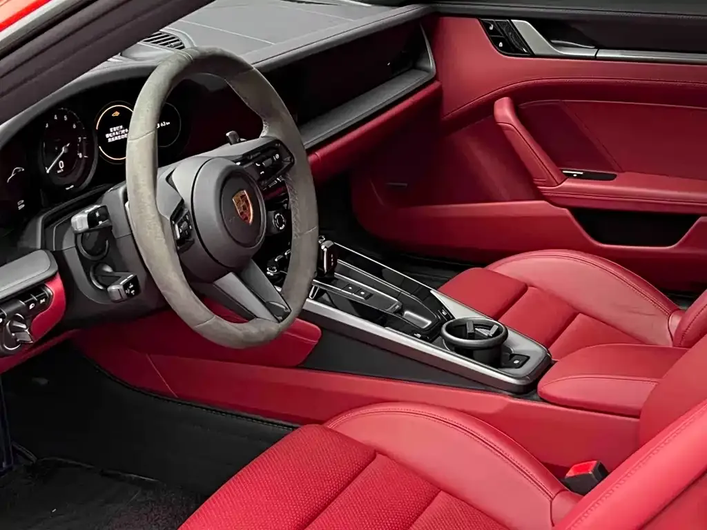 Porsche 911 2021 из CN, фото 9