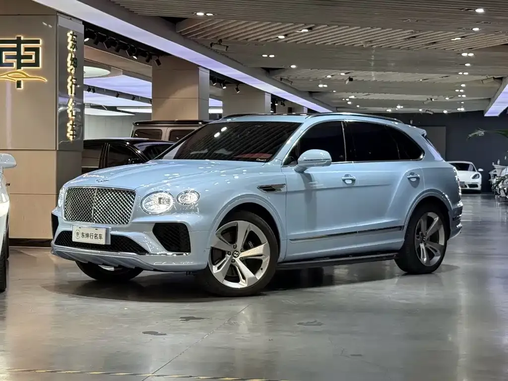 Bentley Bentayga 2023 из CN, фото 1