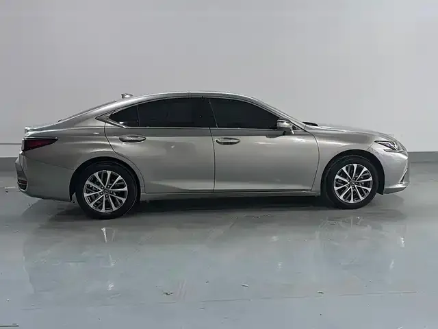 Lexus ES 2025 из CN, фото 6