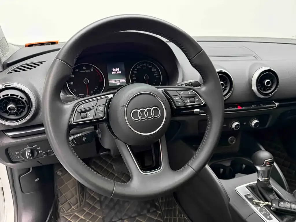 Audi A3 — фото 8