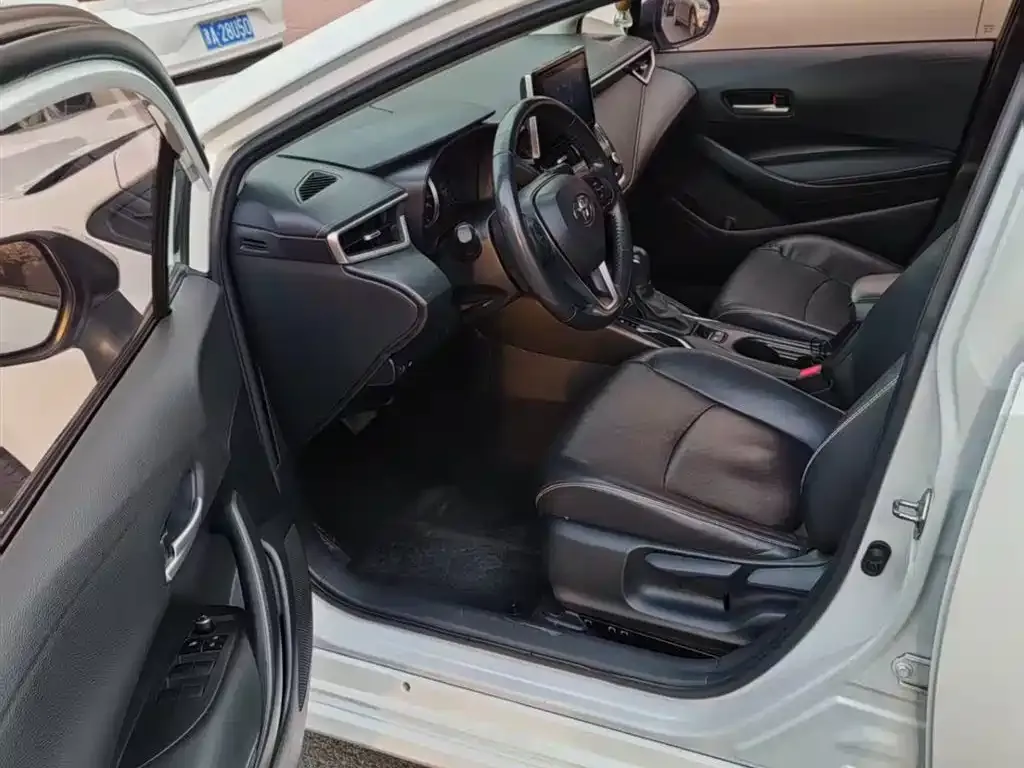 Toyota Corolla 2021 из CN, фото 8