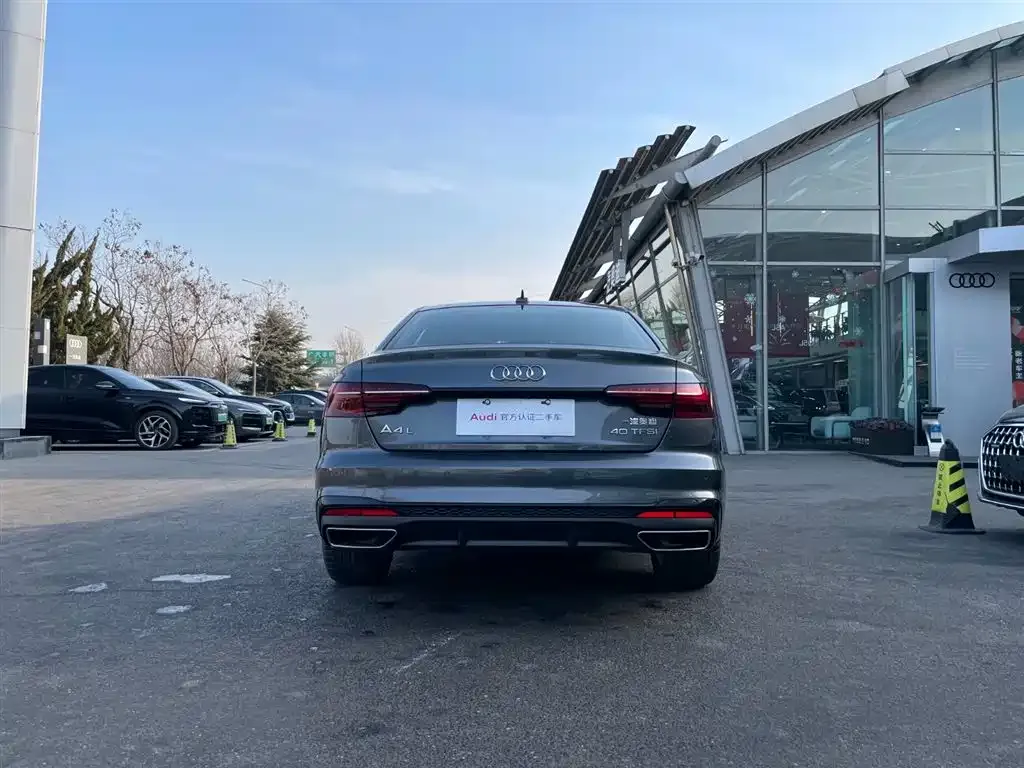 Audi A4L 2023 из CN, фото 6