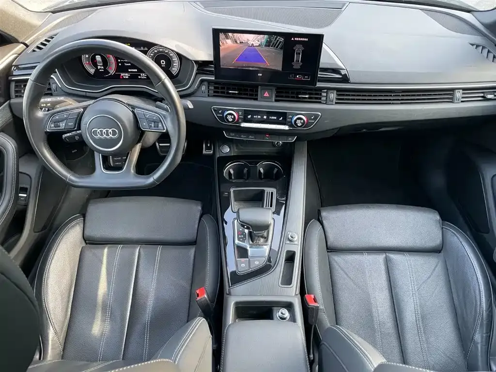 Audi A4L 2023 из CN, фото 5