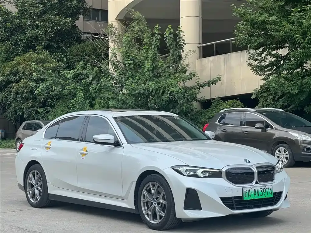 BMW i3 2024 из CN, фото 3