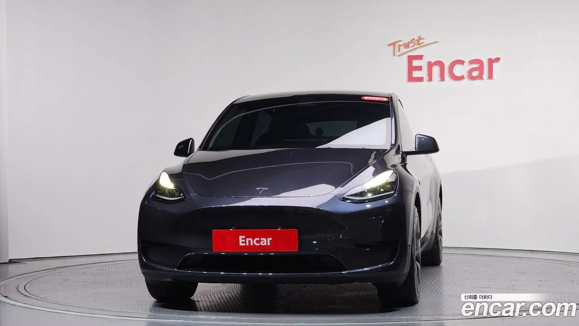 Tesla Model Y — фото 3