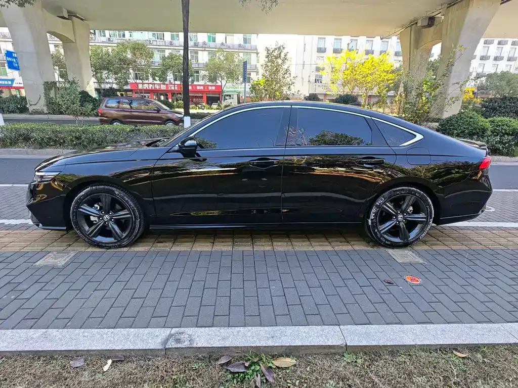 Honda Inspire 2025 из CN, фото 8