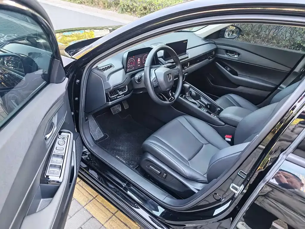 Honda Inspire 2025 из CN, фото 5