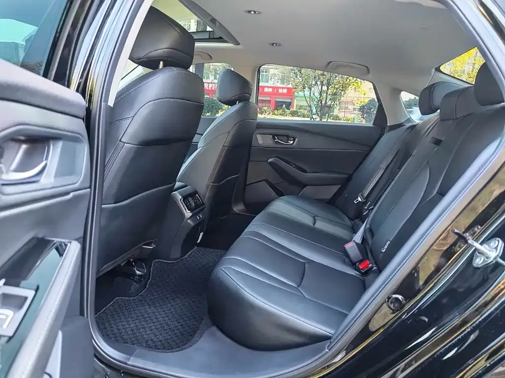 Honda Inspire 2025 из CN, фото 2