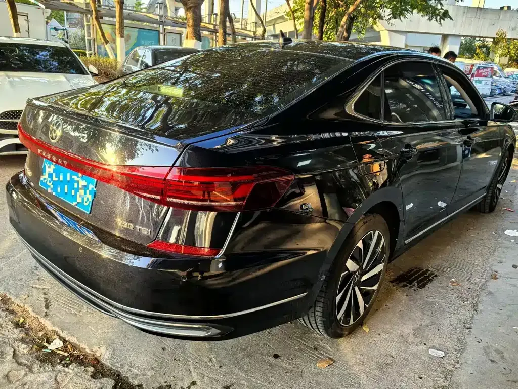 Volkswagen Passat 2024 из CN, фото 3