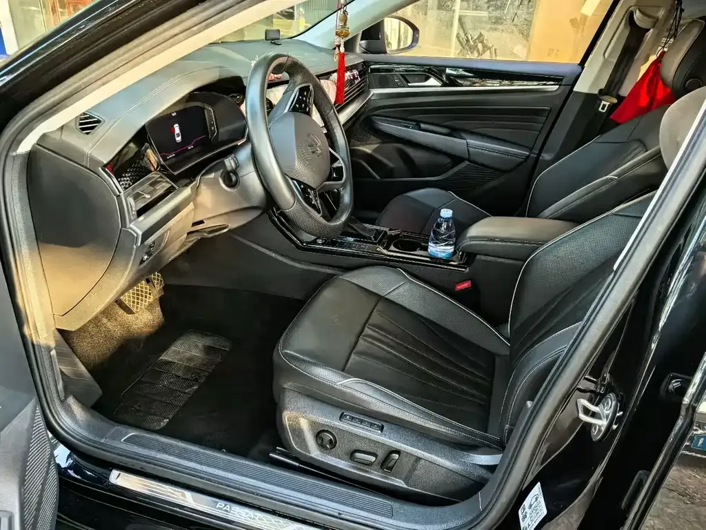 Volkswagen Passat 2024 из CN, фото 4