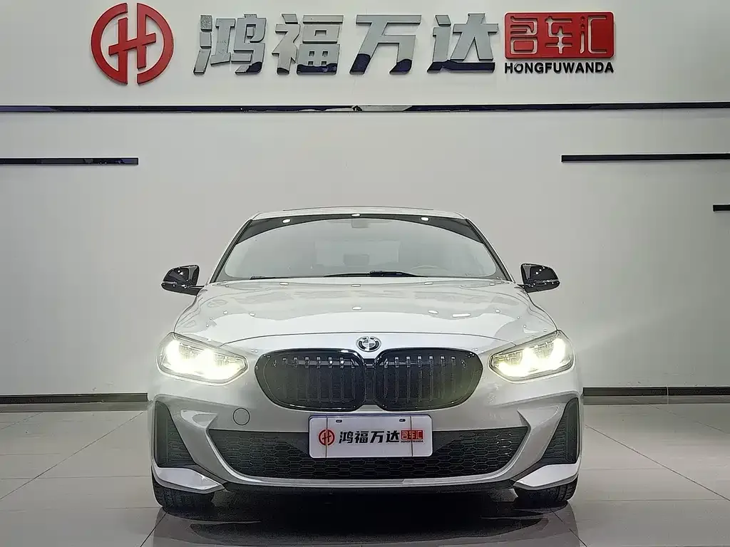 BMW 1 Series 2021 из CN, фото 2